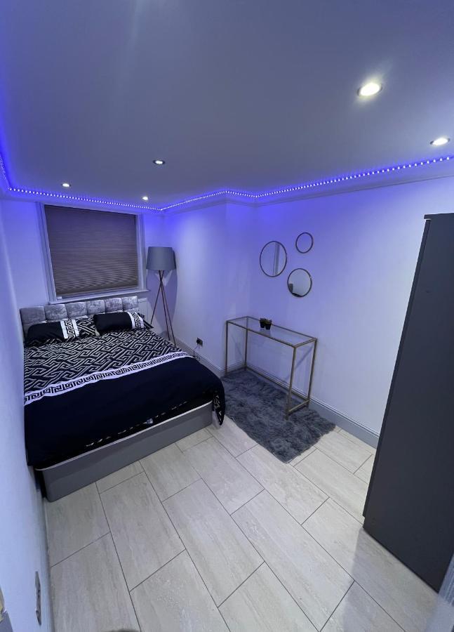 Cosy Serviced 1 Bedroom Apartment In London Exterior photo